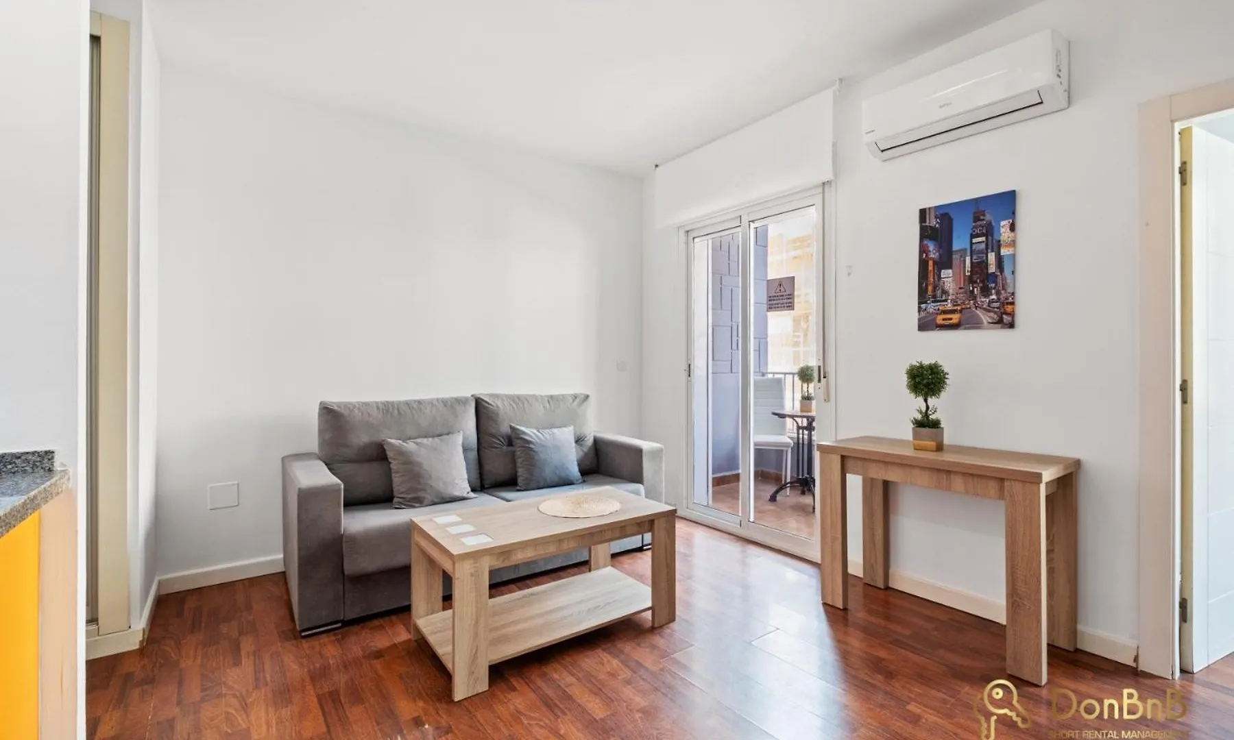 Malaga Flat With Balcony Διαμέρισμα